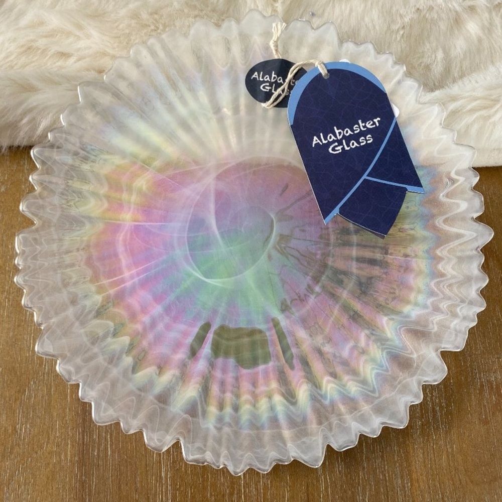 Alabaster Iridescent Scalloped Rim Salad plates 4
